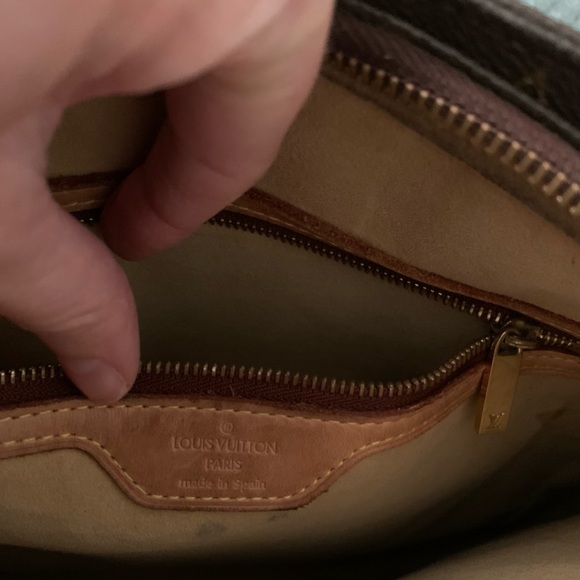(Vintage Boho Bags) Authentic Louis Vuitton - Picture 8 of 15